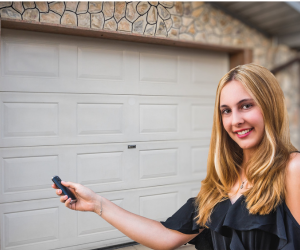 GARAGE DOOR REMOTE REPAIR / INSTALLATION SERVICES