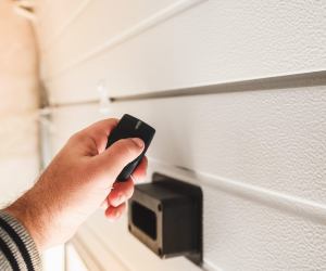 GARAGE DOOR REMOTE REPAIR